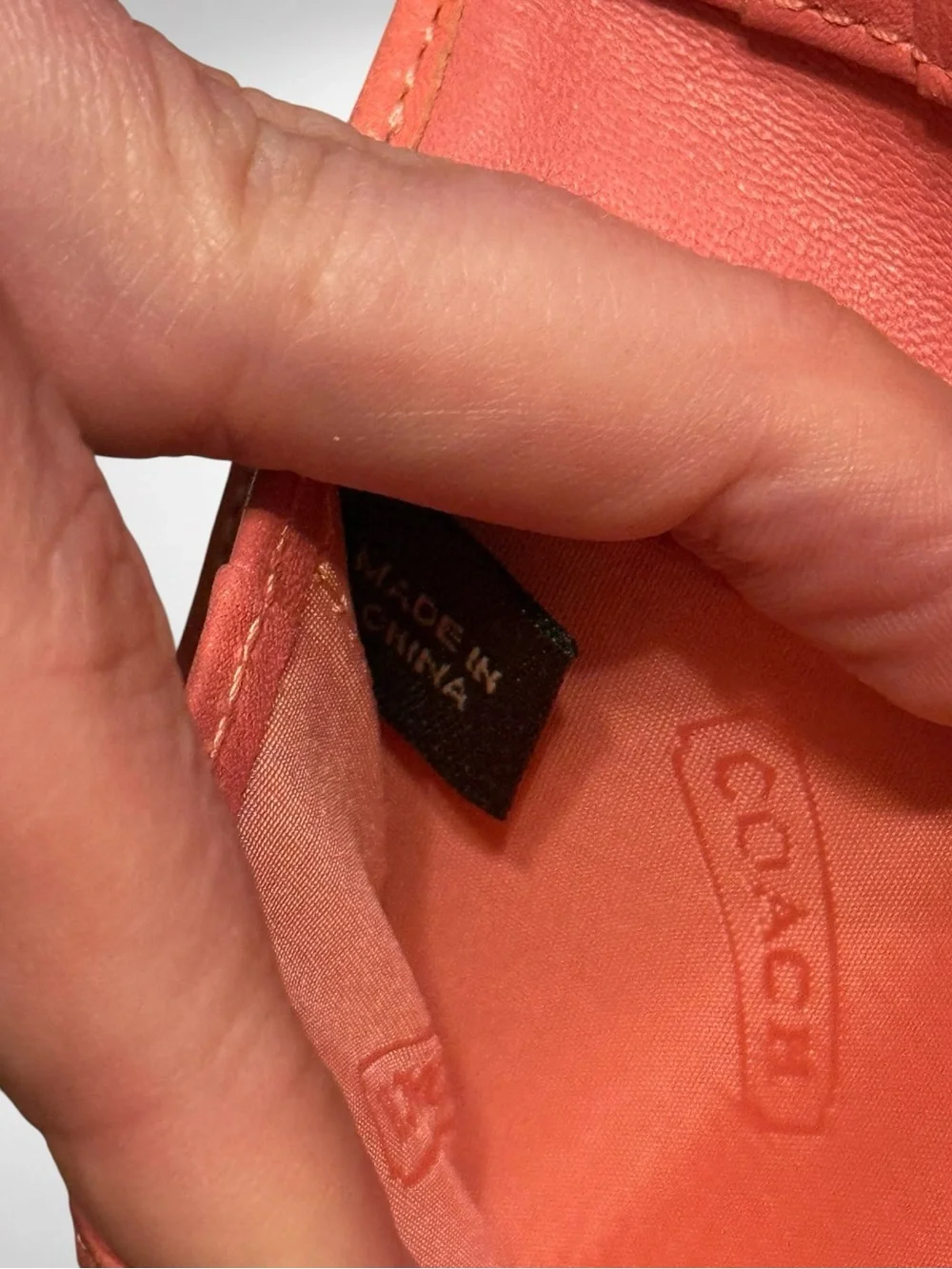 COACH Signature Card Case Wallet Khaki Coral Pink Leather Bifold Vintage Y2K